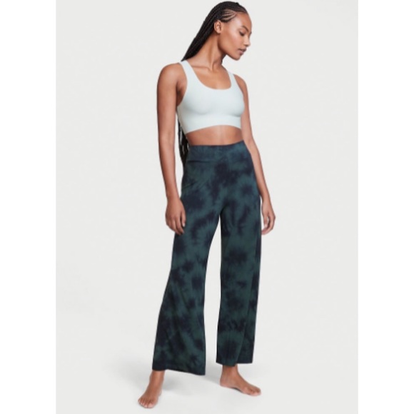 Victoria's Secret Pants - Victoria’s Secret Model Easy Pant